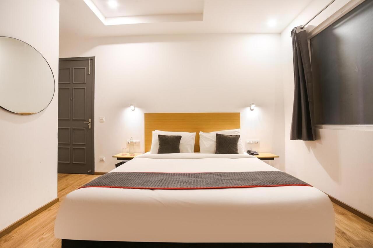 Hotel Admire Inn "Atta Market, Noida Sector 18" Eksteriør bilde
