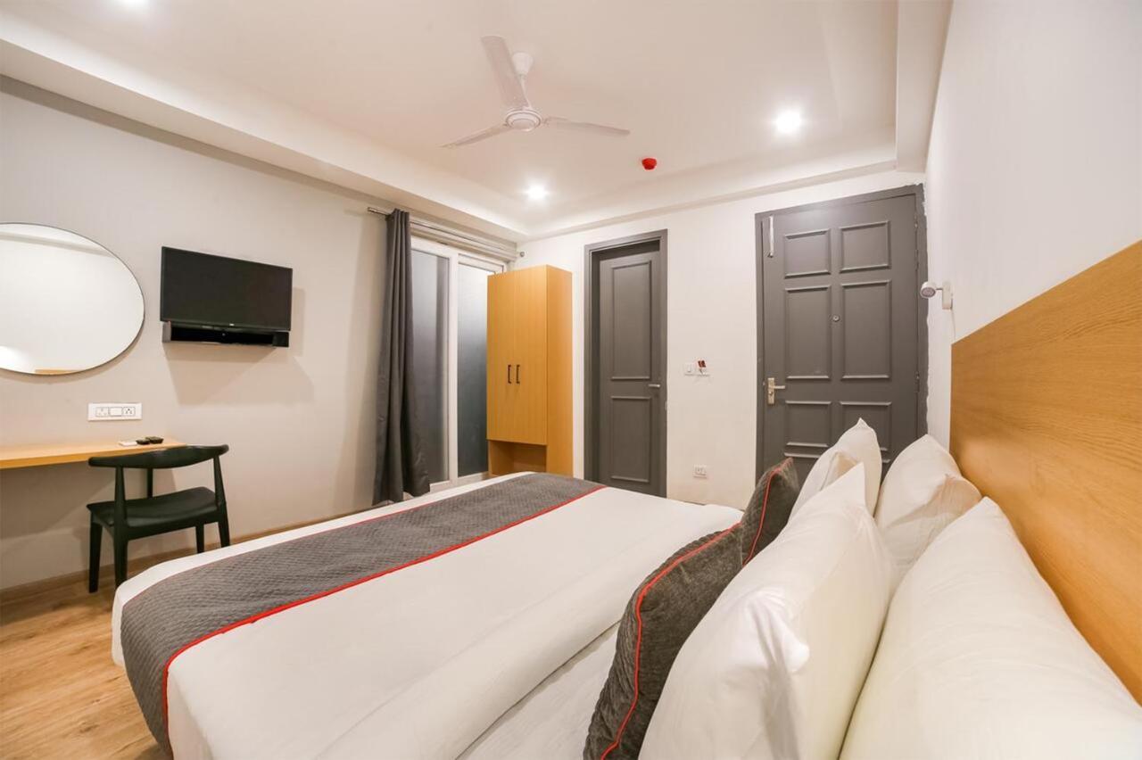 Hotel Admire Inn "Atta Market, Noida Sector 18" Eksteriør bilde