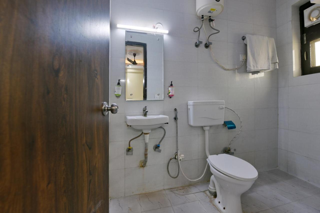 Hotel Admire Inn "Atta Market, Noida Sector 18" Eksteriør bilde