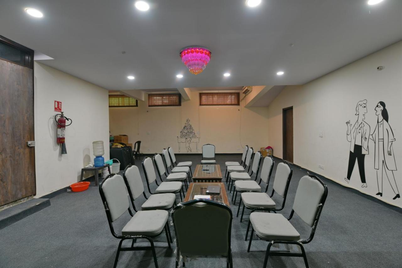 Hotel Admire Inn "Atta Market, Noida Sector 18" Eksteriør bilde