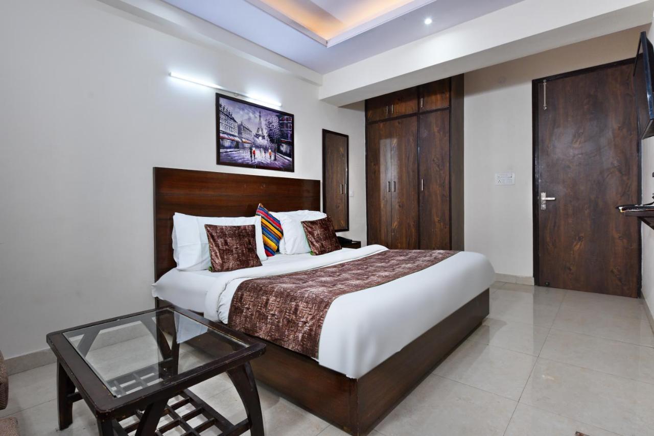 Hotel Admire Inn "Atta Market, Noida Sector 18" Eksteriør bilde