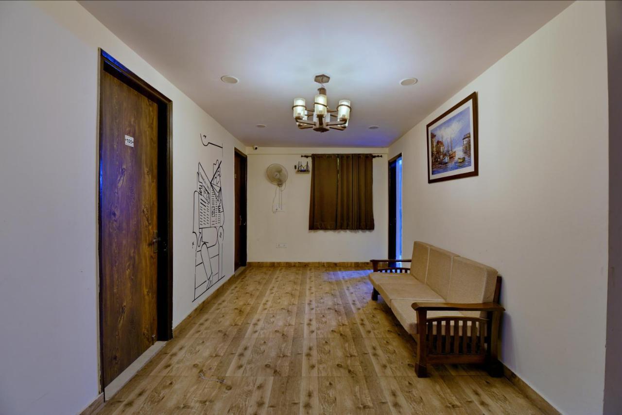 Hotel Admire Inn "Atta Market, Noida Sector 18" Eksteriør bilde